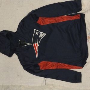 Official Youth Team Apparel size Large. New England Patriots 100% polyester.